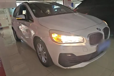 BMW 2 Series Active Tourer 2018, 81400 км, за 8833 USD - фото 12