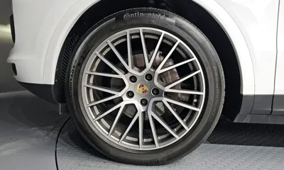 Porsche Cayenne 2022, 44396 км, за 59784.08 USD