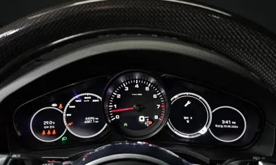Porsche Cayenne 2022, 44396 км, за 59784.08 USD - фото 8