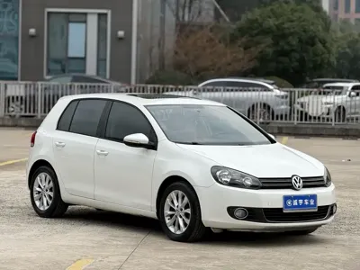 Volkswagen Golf 2013, 172000 км, за 3094.19 USD