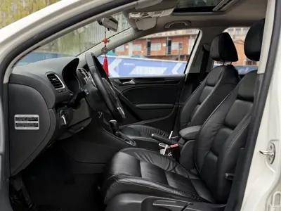Volkswagen Golf 2013, 172000 км, за 3094.19 USD
