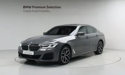 BMW 5-Series · 2022 год
