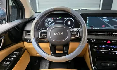 Kia Canival 2023, 53872 км, за 19824.18 USD - фото 13