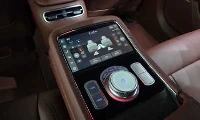 Genesis G90 2022, 63415 км, за 35742.64 USD - фото 19