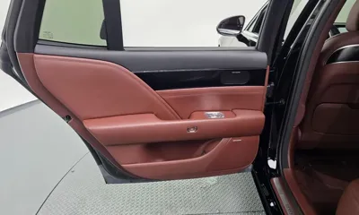 Genesis G90 2022, 63415 км, за 35742.64 USD - фото 25