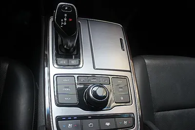 Hyundai Equus 2015, 124730 км, за 7995.84 USD - фото 9