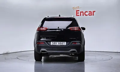 Jeep Cherokee 2017, 130310 км, за 5279.15 USD