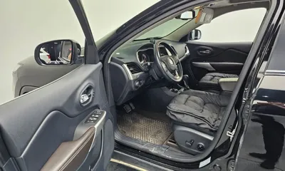 Jeep Cherokee 2017, 130310 км, за 5279.15 USD - фото 10