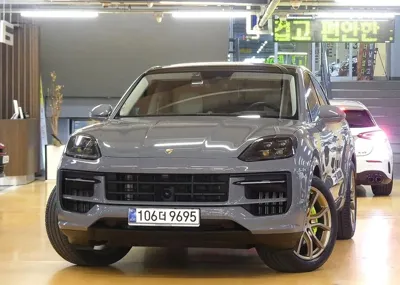Porsche Cayenne 2024, 15000 км, за 111154.99 USD