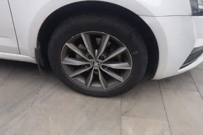 Skoda Octavia 2017, 143600 км, за 5371 USD - фото 8
