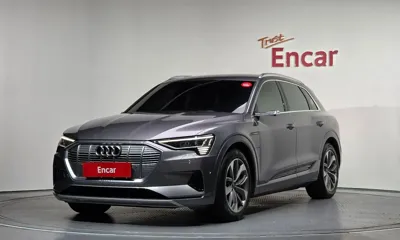 Audi e-tron · 2021 год