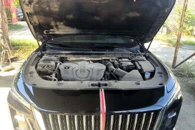 Hongqi H5 2023, 104800 км, за 13707 USD
