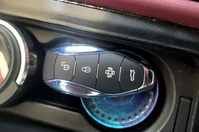 Hongqi H5 2023, 104800 км, за 13707 USD - фото 26