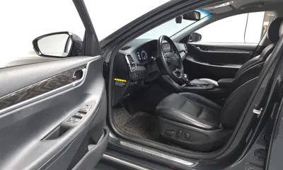 Hyundai Grandeur 2018, 114231 км, за 10437.18 USD - фото 10
