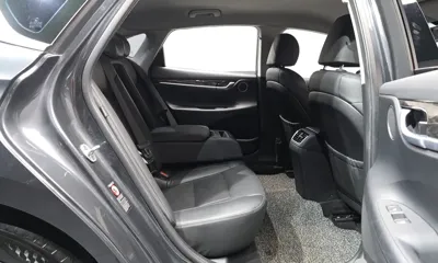 Hyundai Grandeur 2018, 114231 км, за 10437.18 USD - фото 11