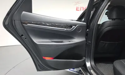 Hyundai Grandeur 2018, 114231 км, за 10437.18 USD - фото 25
