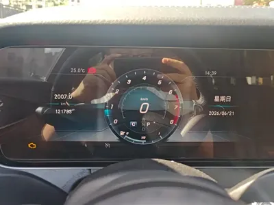 Mercedes-Benz E-Class 2019, 121800 км, за 24063.15 USD - фото 13