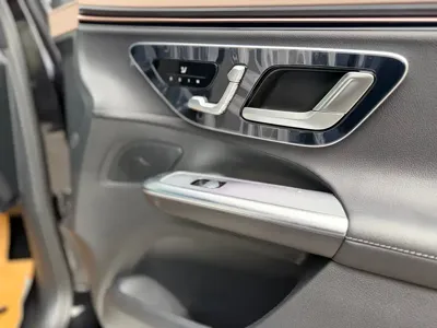 Mercedes-Benz EQE SUV 2025, 100 км, за 41023.34 USD - фото 25