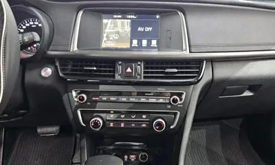 Kia K5 2017, 145883 км, за 5629.13 USD - фото 15