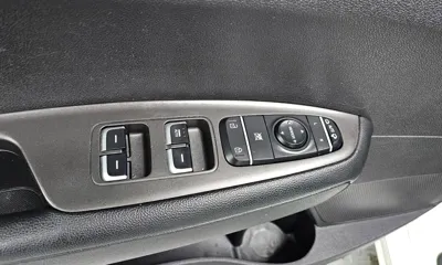 Kia K5 2017, 145883 км, за 5629.13 USD - фото 17