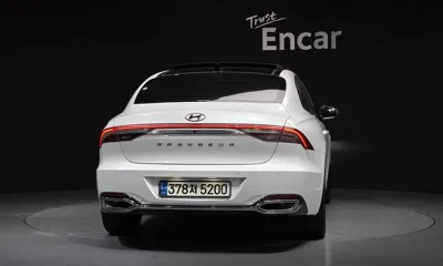 Hyundai Grandeur 2022, 55385 км, за 18373.38 USD