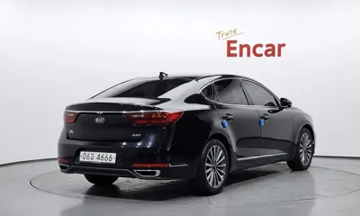 Kia K7 2018, 129432 км, за 8139.61 USD
