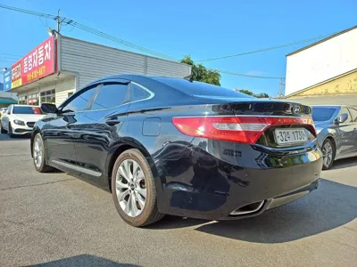 Hyundai Grandeur 2011, 206952 км, за 2795.29 USD