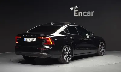 Volvo S60 2024, 38143 км, за 20477.14 USD - фото 2