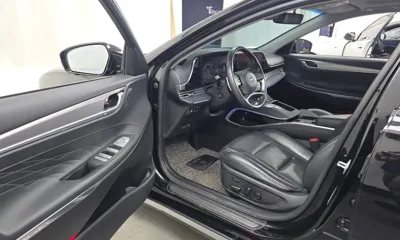 Hyundai Grandeur 2020, 94465 км, за 14918.57 USD - фото 10