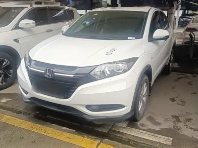Honda Vezel 2016, 89700 км, за 5378 USD