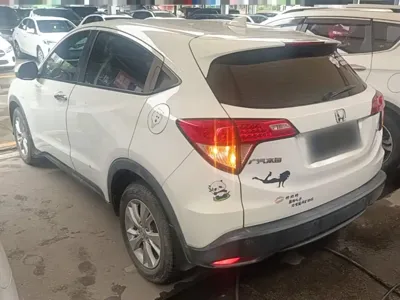 Honda Vezel 2016, 89700 км, за 5378 USD