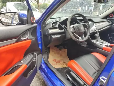 Honda Civic 2019, 93699 км, за 7791.12 USD - фото 16