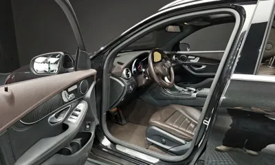 Mercedes-Benz GLC-Class 2017, 74649 км, за 12945.63 USD - фото 10