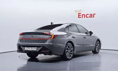 Hyundai Sonata 2021, 66386 км, за 13022.81 USD