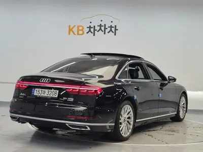 Audi A8 2021, 51192 км, за 39595.48 USD