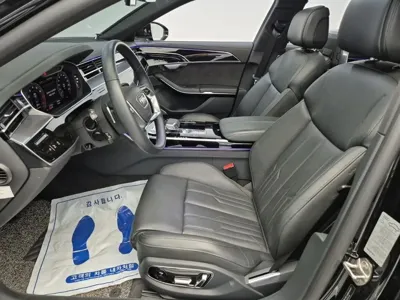 Audi A8 2021, 51192 км, за 39595.48 USD - фото 11