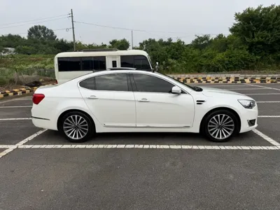 Kia K7 2016, 147242 км, за 5750.93 USD