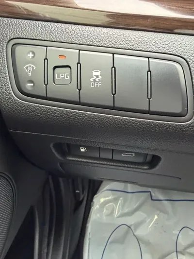 Kia K7 2016, 147242 км, за 5710.91 USD - фото 19