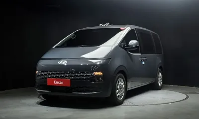Hyundai Staria · 2025 год