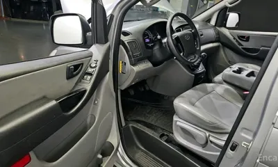 Hyundai Starex 2017, 72079 км, за 7218.86 USD - фото 11