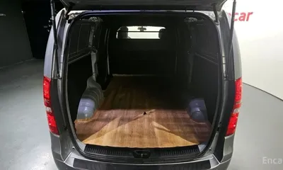 Hyundai Starex 2017, 72079 км, за 7218.86 USD - фото 18