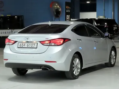 Hyundai Avante 2015, 77736 км, за 4206.31 USD