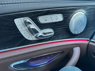Mercedes-Benz E-Class 2018, 90000 км, за 18977.72 USD - фото 11