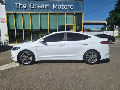 Hyundai Avante 2018, 67115 км, за 7162.85 USD - фото 19