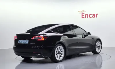 Tesla Model 3 2021, 88935 км, за 21146.23 USD