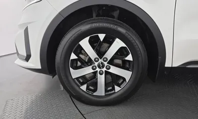 Kia Sorento 2022, 69926 км, за 16026.07 USD