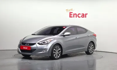 Hyundai Avante · 2013 год