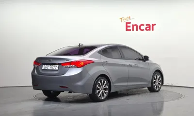 Hyundai Avante 2013, 104994 км, за 3435.74 USD