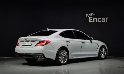 Genesis G70 2019, 90009 км, за 13596.16 USD