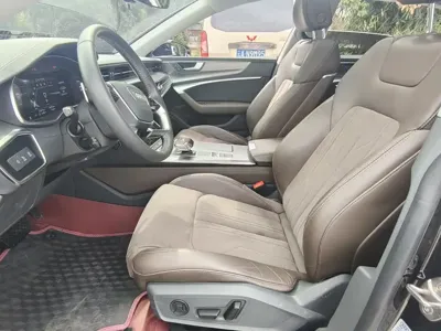 Audi A7L 2023, 42000 км, за 32739.21 USD